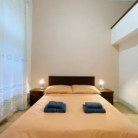 A10-Budapest Center Aparthotel-3