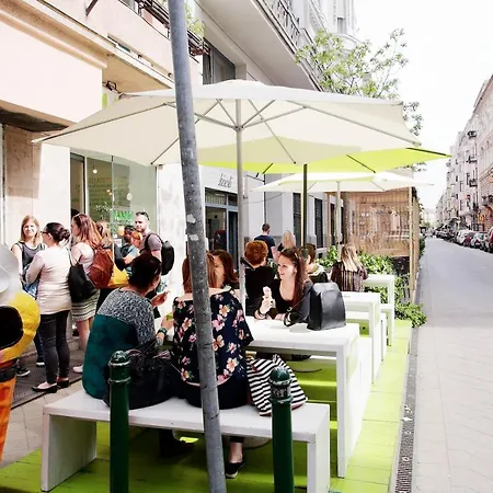 Pop Up Hostels - Downtown-2