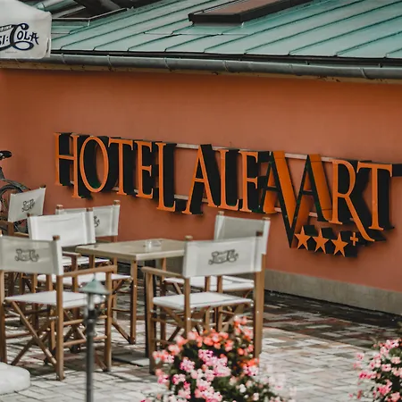 Hotel Alfa Art-2
