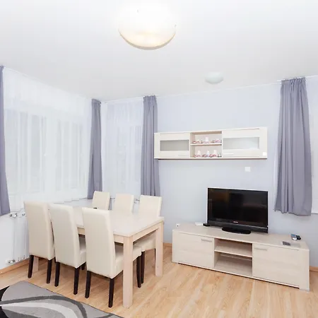 Maple Tree Budget Apartments-2