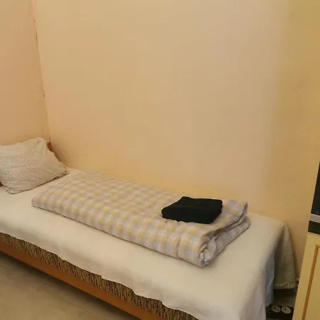 Dob Apartment Home In The Party District-2