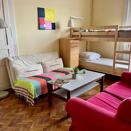 Zen Hostel By Central Market-2