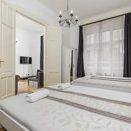 Real Apartments Wesselenyi-3