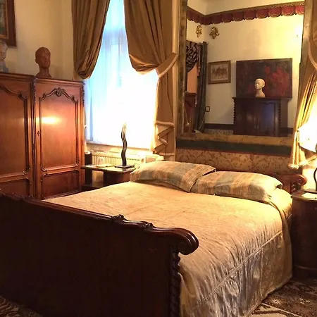 Imre Guest House-2