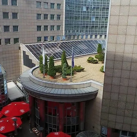 Fashion Street Luxury Apartment-3