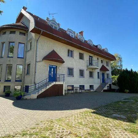 Hermina Apartmanhaz-3