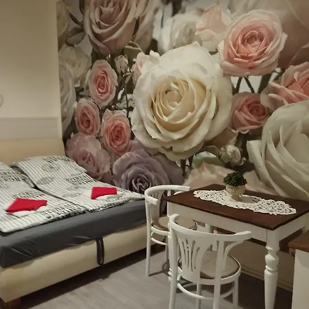 Mandy Apartments-3