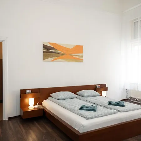 Daphne Deluxe Apartment-3