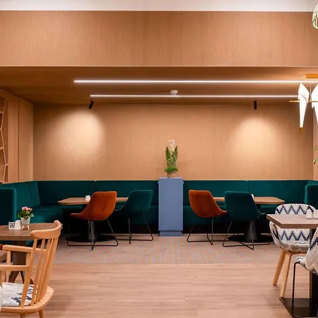 Hampton By Hilton Budapest City Centre-3