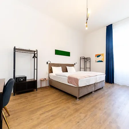 Adagio Downtown Rooms-2