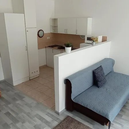 Akacfa Holiday Apartments-3