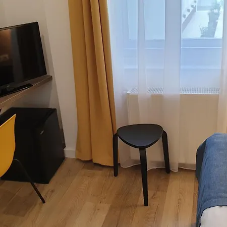 Res City Residence Hotel Budapest-3
