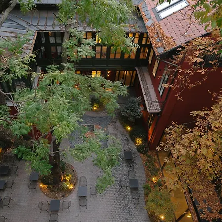 Boho Hotel Budapest - Small Luxury Hotels-2