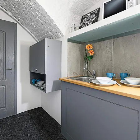Muranyi 50 City Rooms-3
