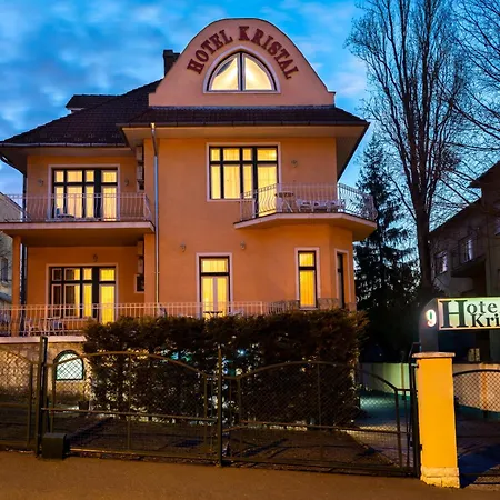 Hotel Kristal Gellert Hill-3