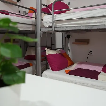 Center Hostel And Guest House-2