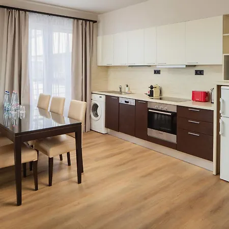 Escala Hotel & Suites-3