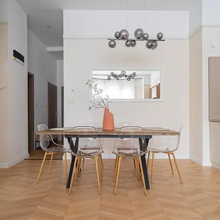 Marton'S Dessewffy Apartments-3