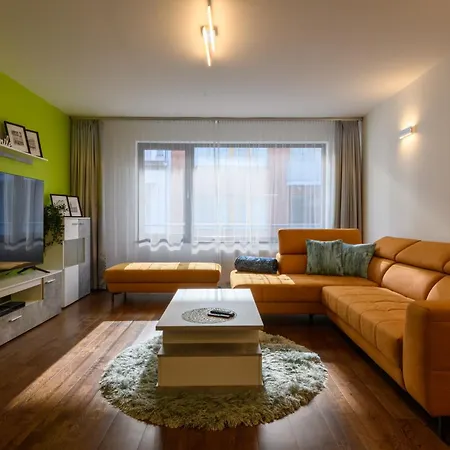 Budapest Holidays Apartments & Spa-2