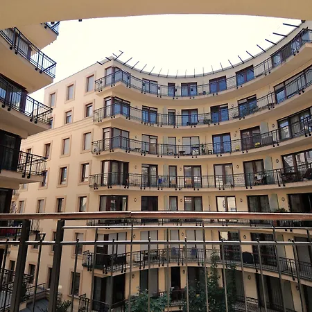 King Apartments-2