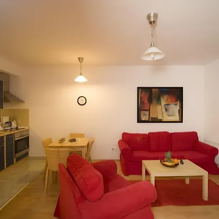 Aboriginal Budapest Apartments-3