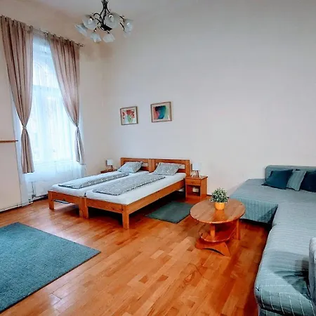 Smile-Inn Budapest-3