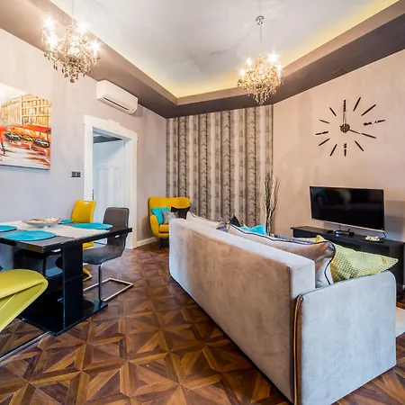 A43 Apartment-3