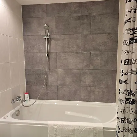 Budapest B&B Bed And Breakfast-2