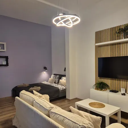 Orsi'S Sweet & Lovely Home-2