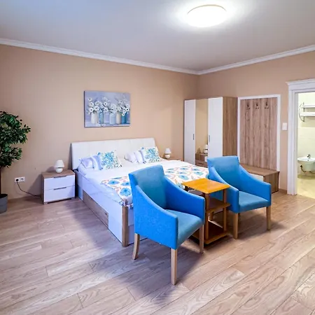 Camille Apartmanhouse-2