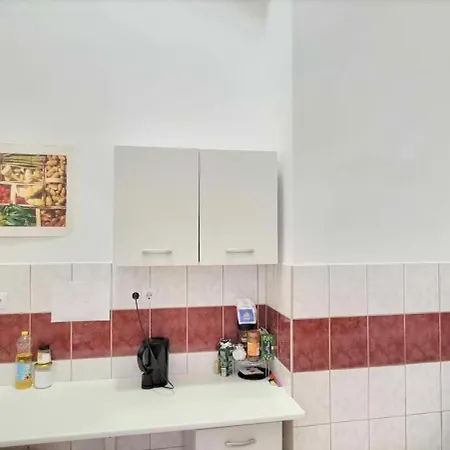 A & E Apartment Budapest-3