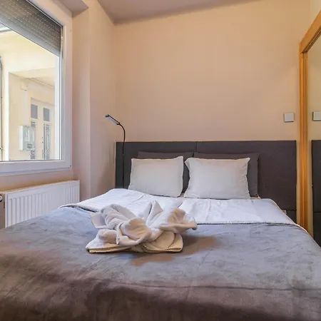 Castel View Apartment-3
