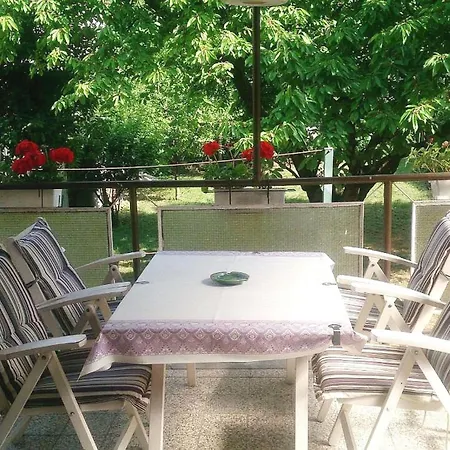 Ferienhaus Mit Garten & Parkplatz, Fuer Paare, Familien Und Hunde-3
