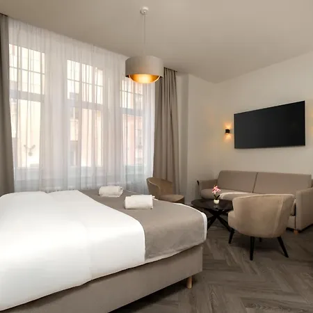 Evergreen Suites Budapest-3