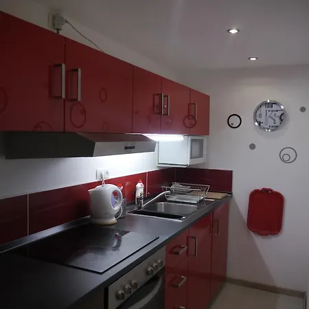 Inner-City Flat-3