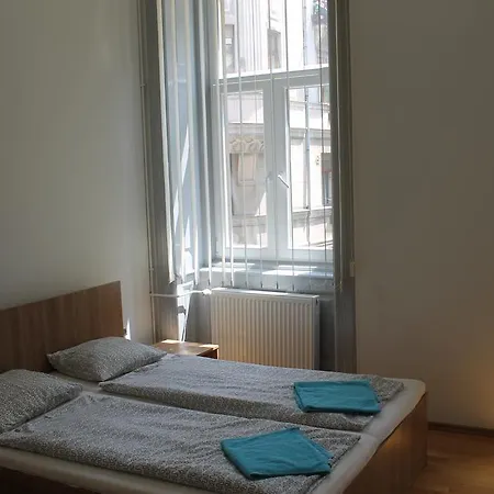 Capital Guesthouse Budapest-2
