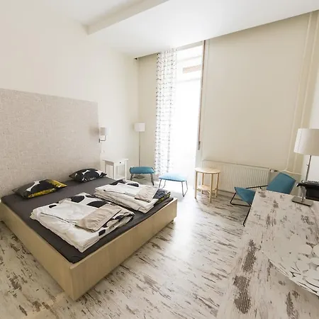 Central 5 Guest House-2