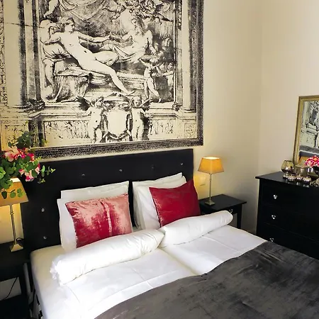 Golden Stars Budapest Apartments-3