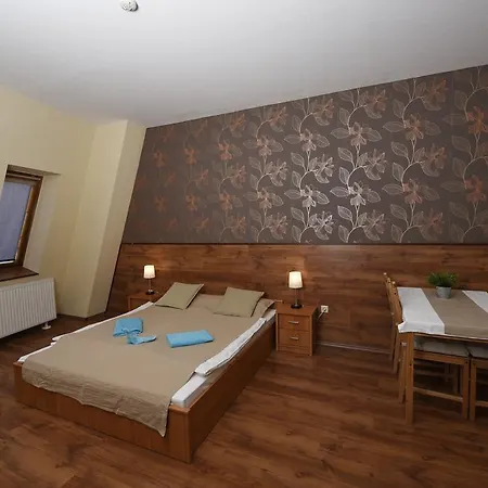 Matyas Hotel-3
