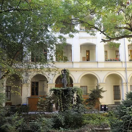 Opera Superior Liszt Ferenc Ter-2