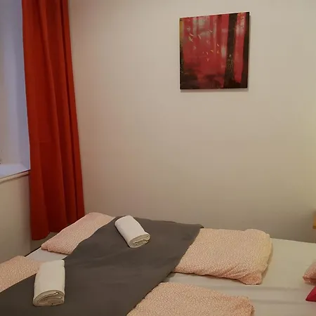 Michael Apartment With 2 Rooms Near Gozsdu Udvar-2