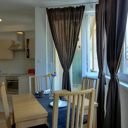 Corvin Promenade Aparthotel-3