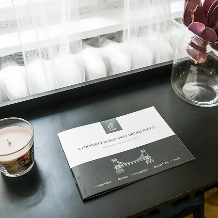 Fashion Street Luxury Apartment-2