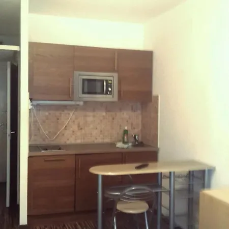 Budapest Center House-2