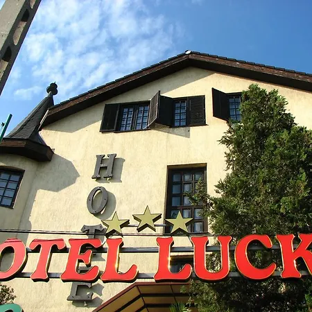 Lucky-3