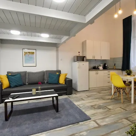 Standard Apartment By Hi5 - Akacfa 59-3