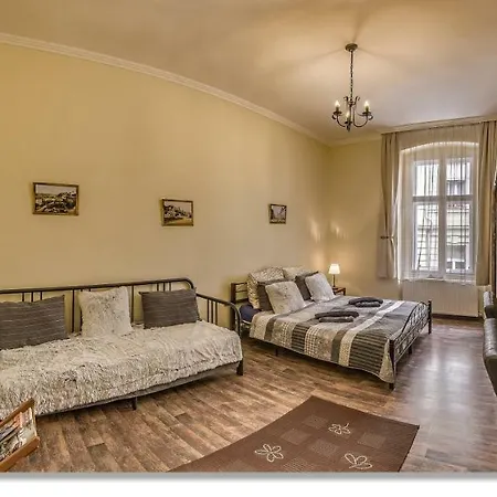 Wine Cellar Boutique Apartment-3