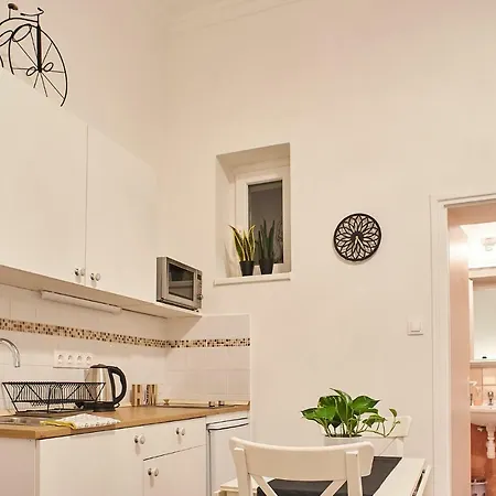 Claudia Apartments Budapest-2
