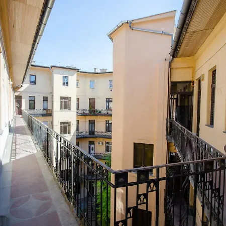 Lakeside Budapest Residences 1 Min From Metro-3