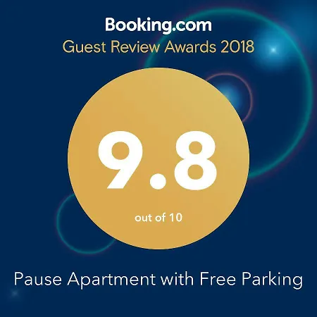 Pause Apartment With Free Parking-3